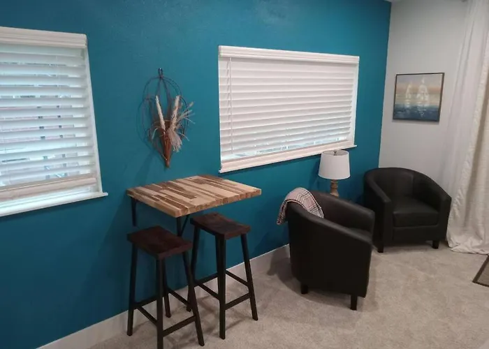 Studio With Private Beach On Bayou Grande